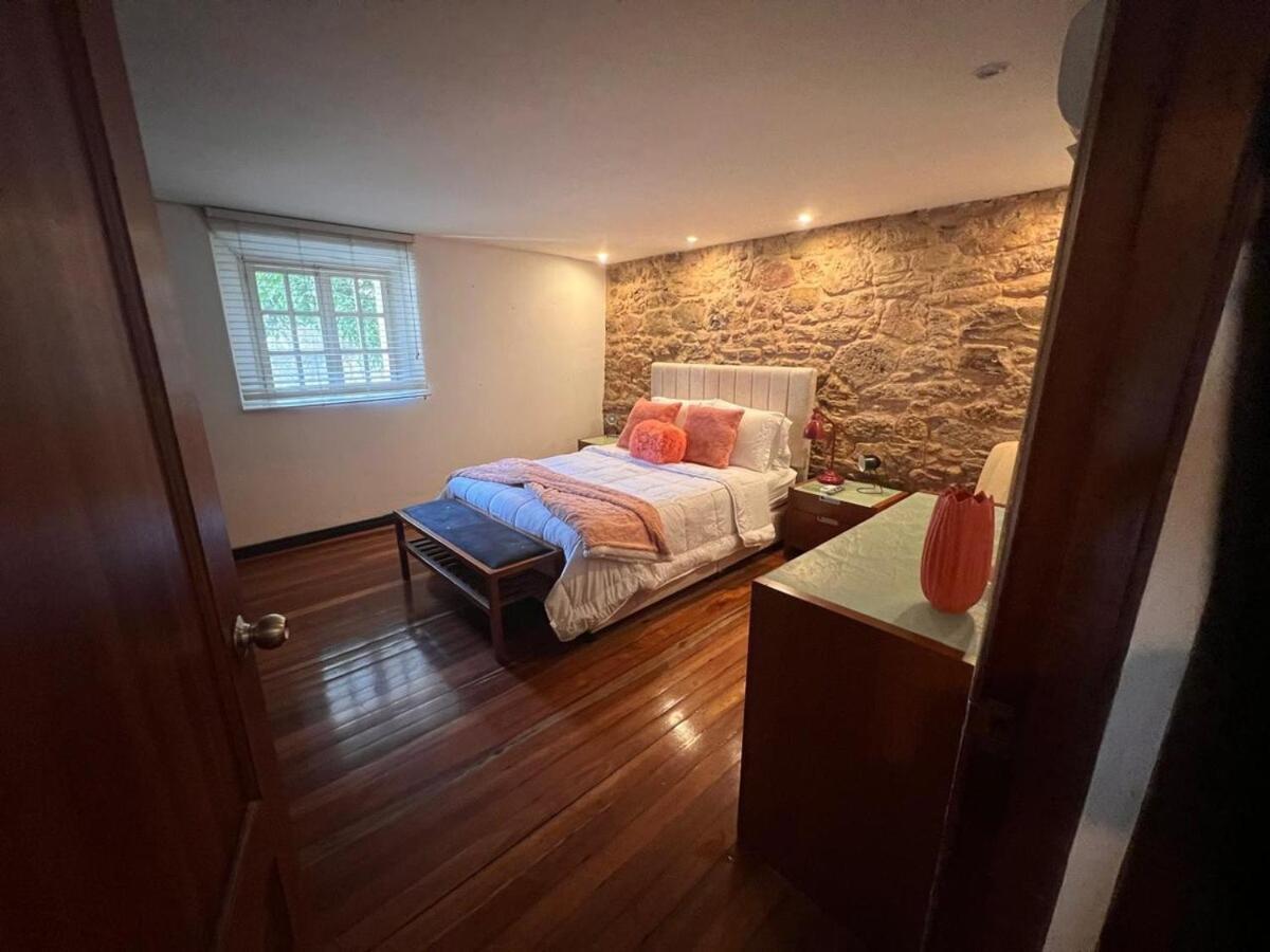 Luxury Oasis In The Old Town Of