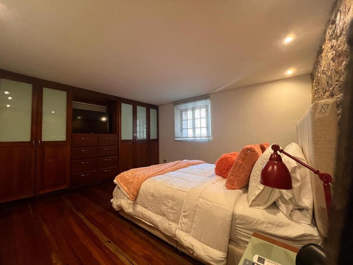 Luxury Oasis In The Old Town Of
